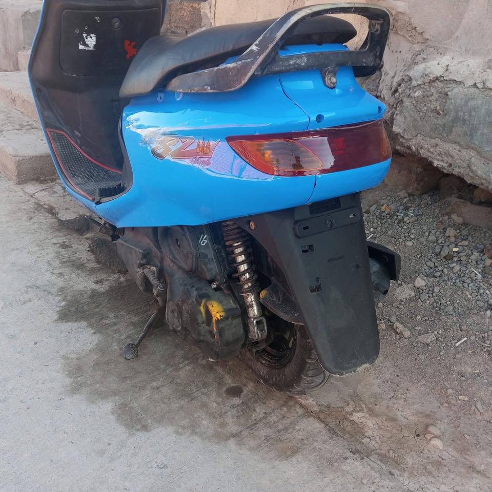 السلام عليكم دراجه فراشه فحل للبيع مامفتوحه سعر عل رقم
***********
