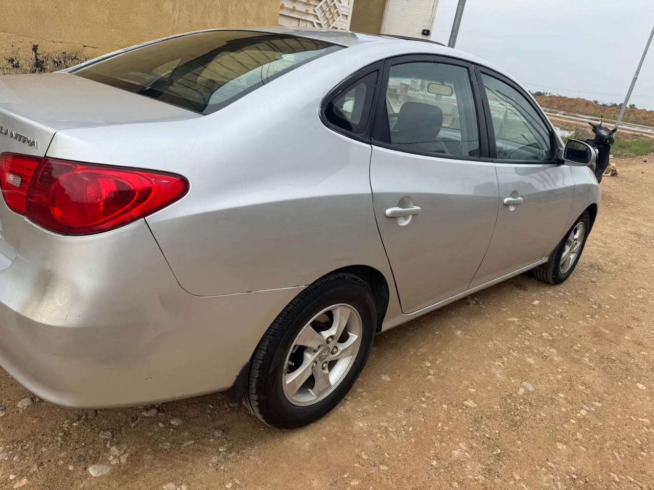 لنترا2009 مكينه 2000 السعر38 مكاني ديالى  ***********
