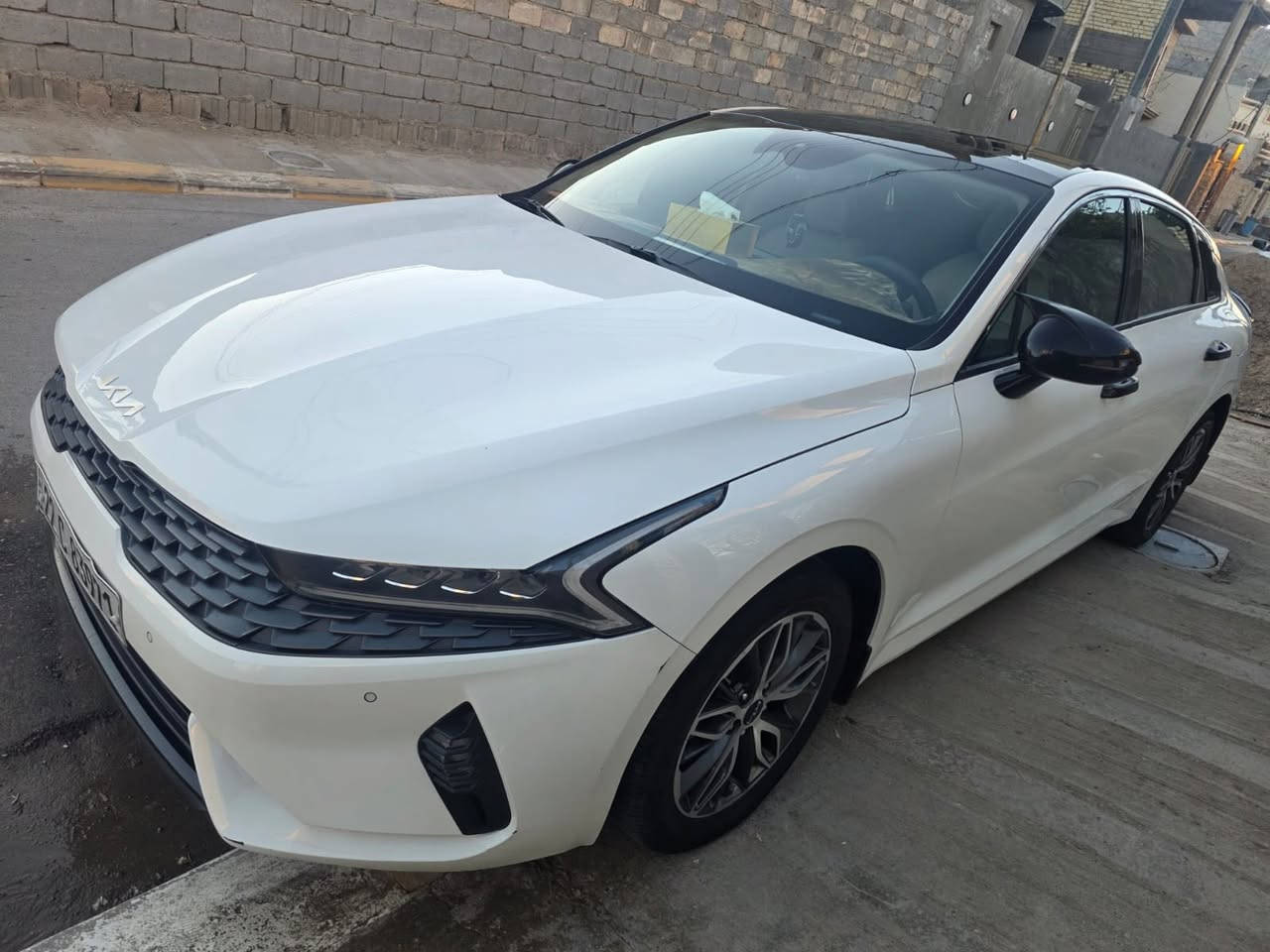 السلام عليكم كي فايف خليجي فول الفول مواصفات محرك ٢٠٠٠ دوش رقم اربيل جديد سياره جديده ومكفوله من الصبغ بيها بارد بلباب الخلفي شي بسيط السعر 190 مكاني الانبار فلوجه رقم الهاتف ***********
