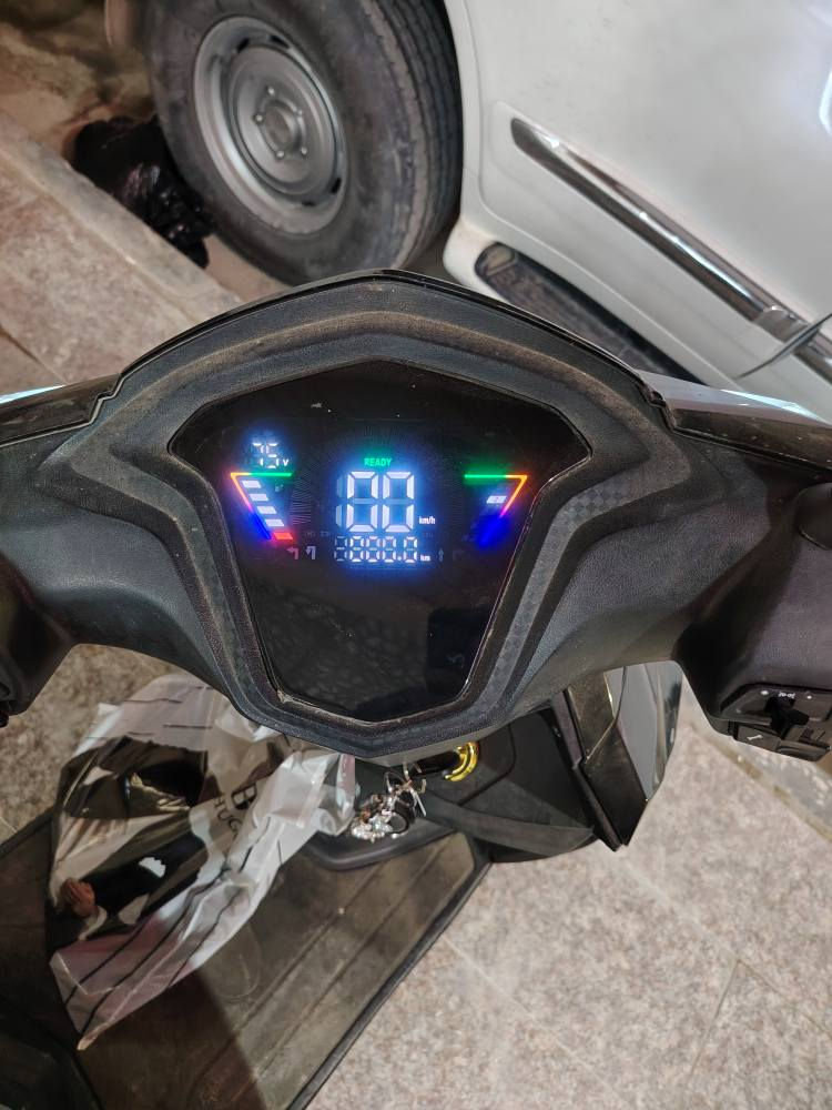 دراجة شحن زيرو شكل الهوندا تجي 4 سرعات 0 كيلو متر سعرها مليون وبيها مجال حك الجيه مكان الكورنيش مجمع الأمراء للاستفسار ***********
