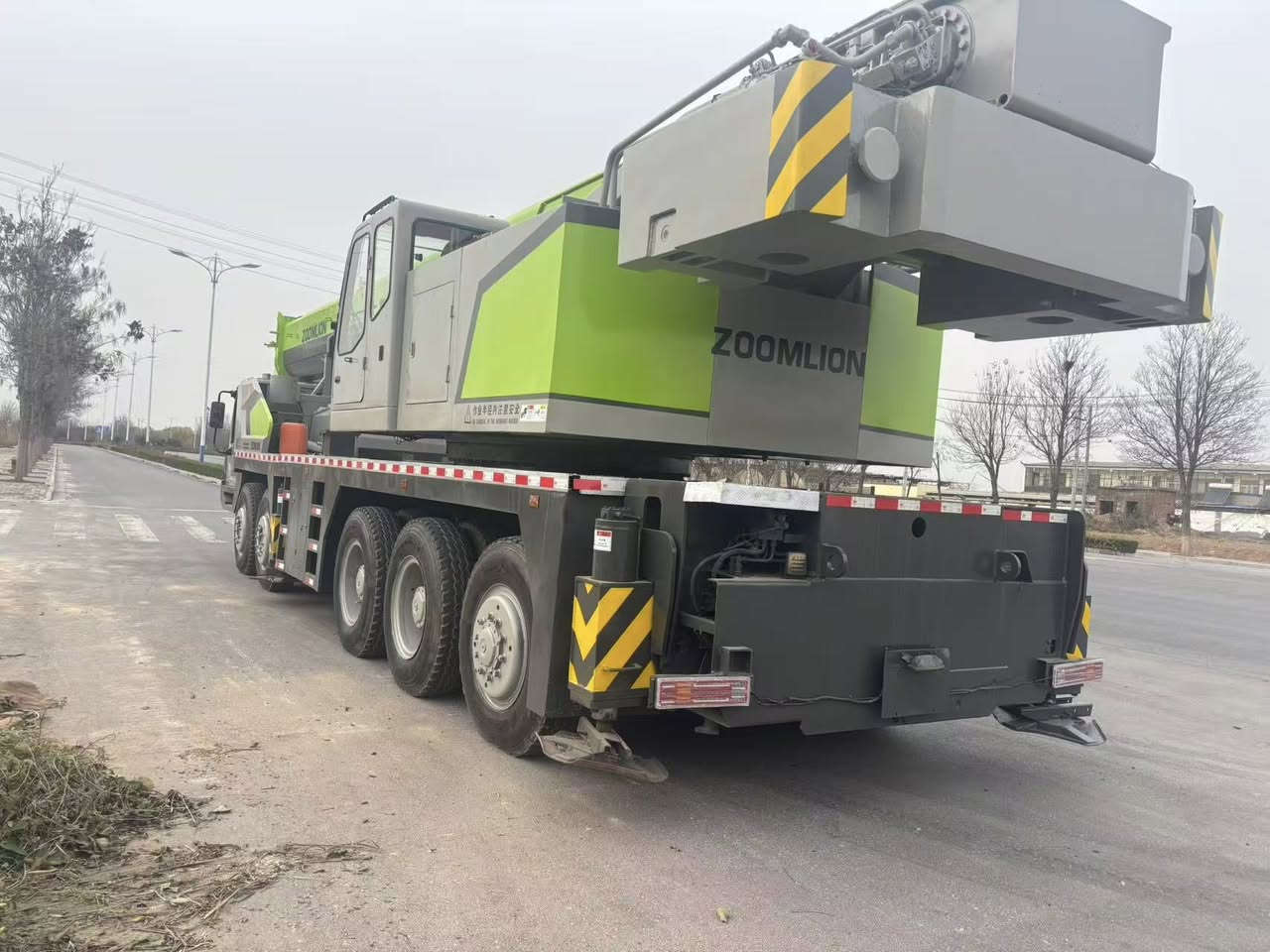 ZOOMLION 100V50, with a 50.4-meter main boom and two 18-meter auxiliary booms, has been fully maintained. If you are interested, please contact Whats App at +8613837279320


**إذا كنت صاحب هذا الإعلان وتريد حذفه لأي سبب، رجاءا أرسل رسالة إلى الدعم الفني**