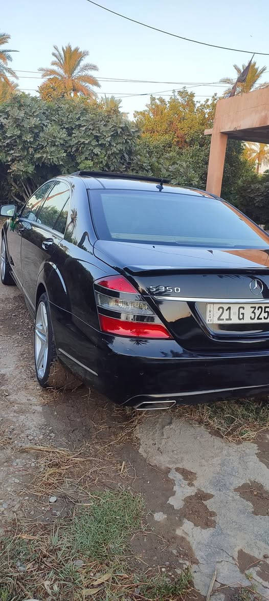 السلام عليكم 
للبيع 
مارسدس s350 موديل 2008 
مواصفات 
محرك 6 سلندر 3500
سقف بنوراما 
جكات تصعد وتنزل 
كشنات جلد وكهرباء مع وضعيات خزن 
ستيرن كهرباء 
مثبت سرعة 
بردات خلفية مع جانبية كهربائية
ابواب شفط 
صندوق كهرباء 
3 وضعيات قيادة مع شفتات ستيرن 
مري شفط مع اشارة بالمري 
شاشة،. كاميرا 
حساس امامي خلفي. 
 رقم سليمانية تحويل او وكالة سنوية 2031 فحص وهزة جديدة 
سيارة بدون حادث فقط مكانات صبغ 
مكاني بابل مشروع المسيب لاستفسار ***********
