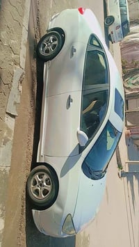 افانتي • مكينة ٢٠٠٠ • فتحة سقف