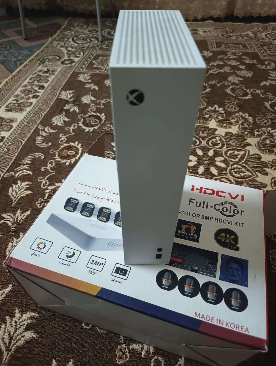 إكس بوكس سيرس اس للبيع
1 جهاز نضيف وشغال 100%
2 بي يدات 2 شغالات 
3 بي اشتراك كيم باس شهرين
4 الجهاز إصدار 2022
5 بي سماعه 
6 فقط HD  مابي 
مكاني شارع الوفود بل فرع مال محطه الوفود
السعر 425 وبي مجال 
رقمي ***********
