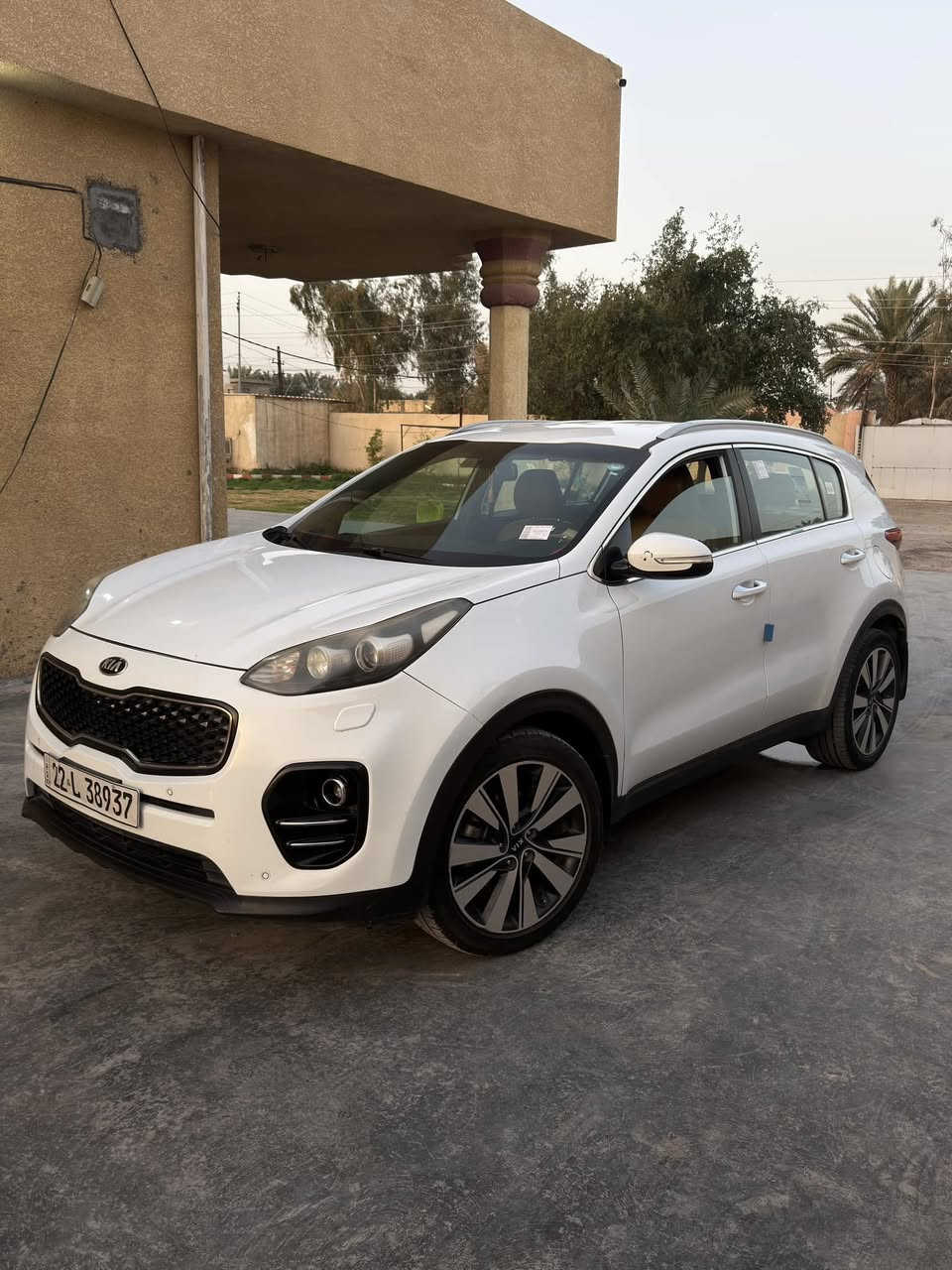 السلام عليكم 
لبيع سبورتج 2017 وارد خليجي 
مكفوله كفاله عامه من صبغ 
رقم أربيل أنكليزي باسمي تحويل مباشر 
موصفات  السياره عاديه ومعروفه
السياره حلوة وجاهزه استعمال شخصي 
مكاني بغداد الكرخ
***********
