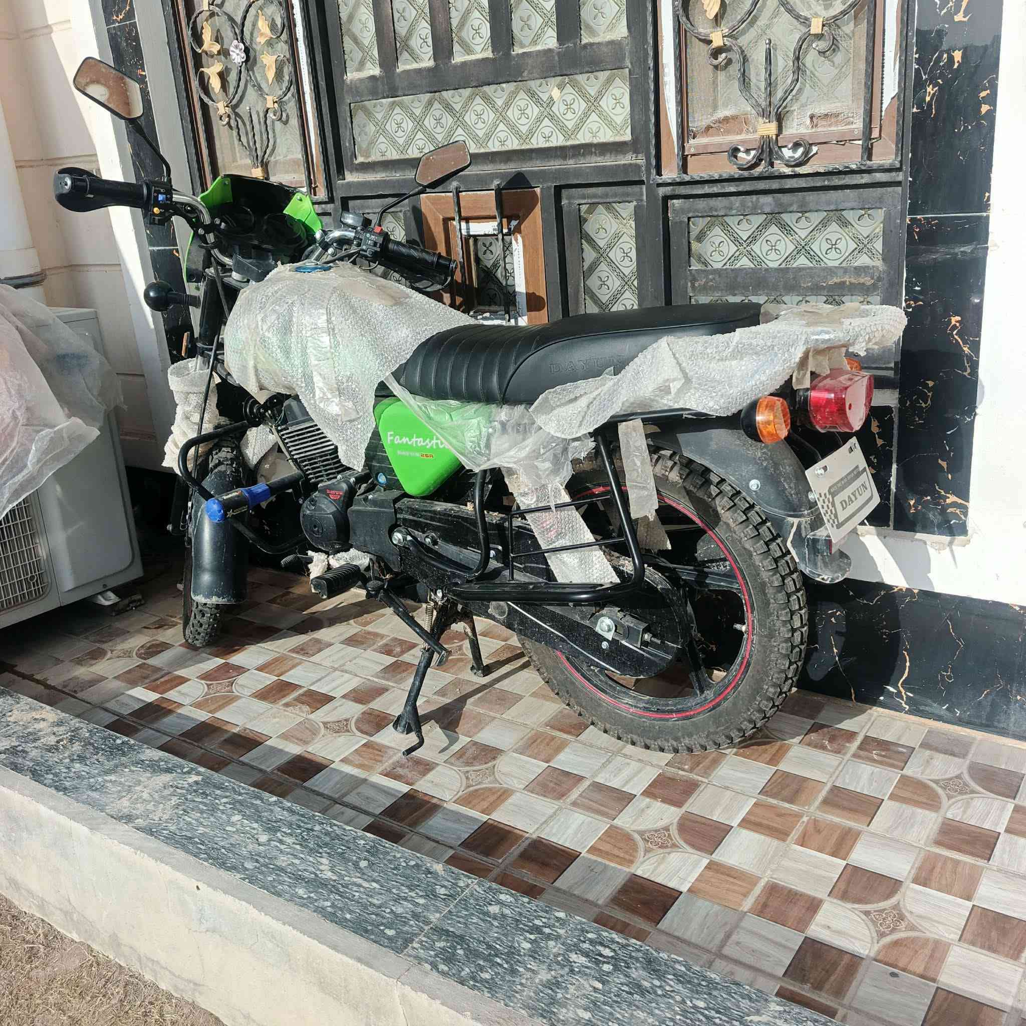 سلام عليكم دايون جبلي ماستخدم شي قليل البيع مكلف بنشر وهاذه رقم راعي ***********
