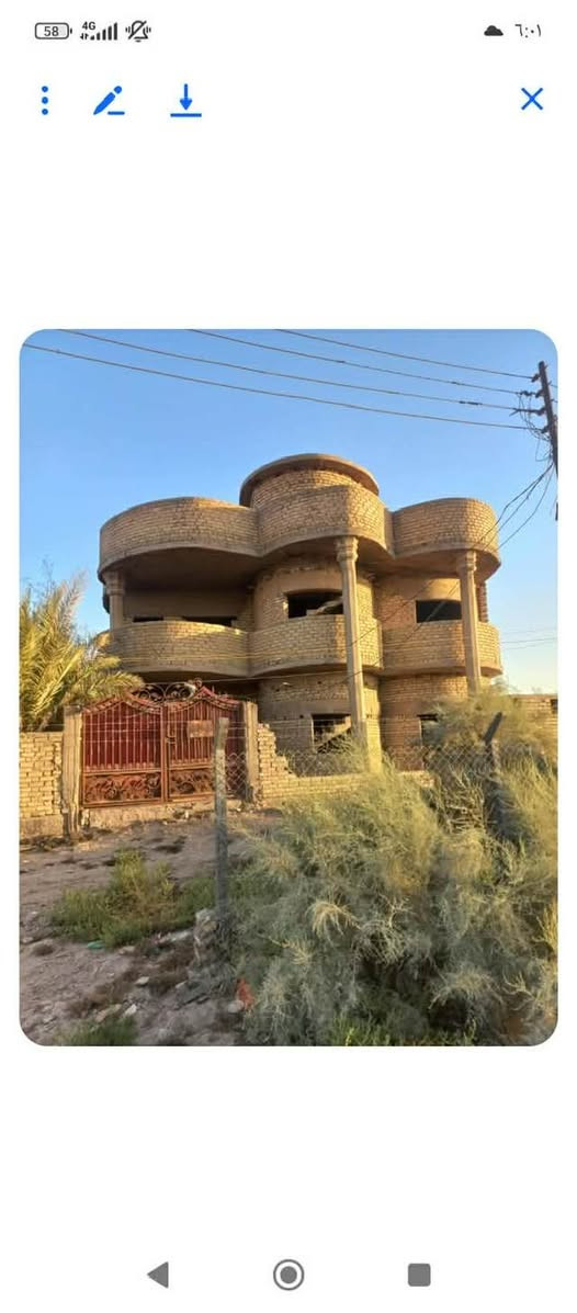 #للبيع دار سكني طويريج حي بغداد مساحة (٦٠٠متر) بناء كلش مرتب البيت بنائة كلش ظخم 
#السعر //٨٥مليون 
#للاستفسار الاتصال *********** علي ابو ادم
