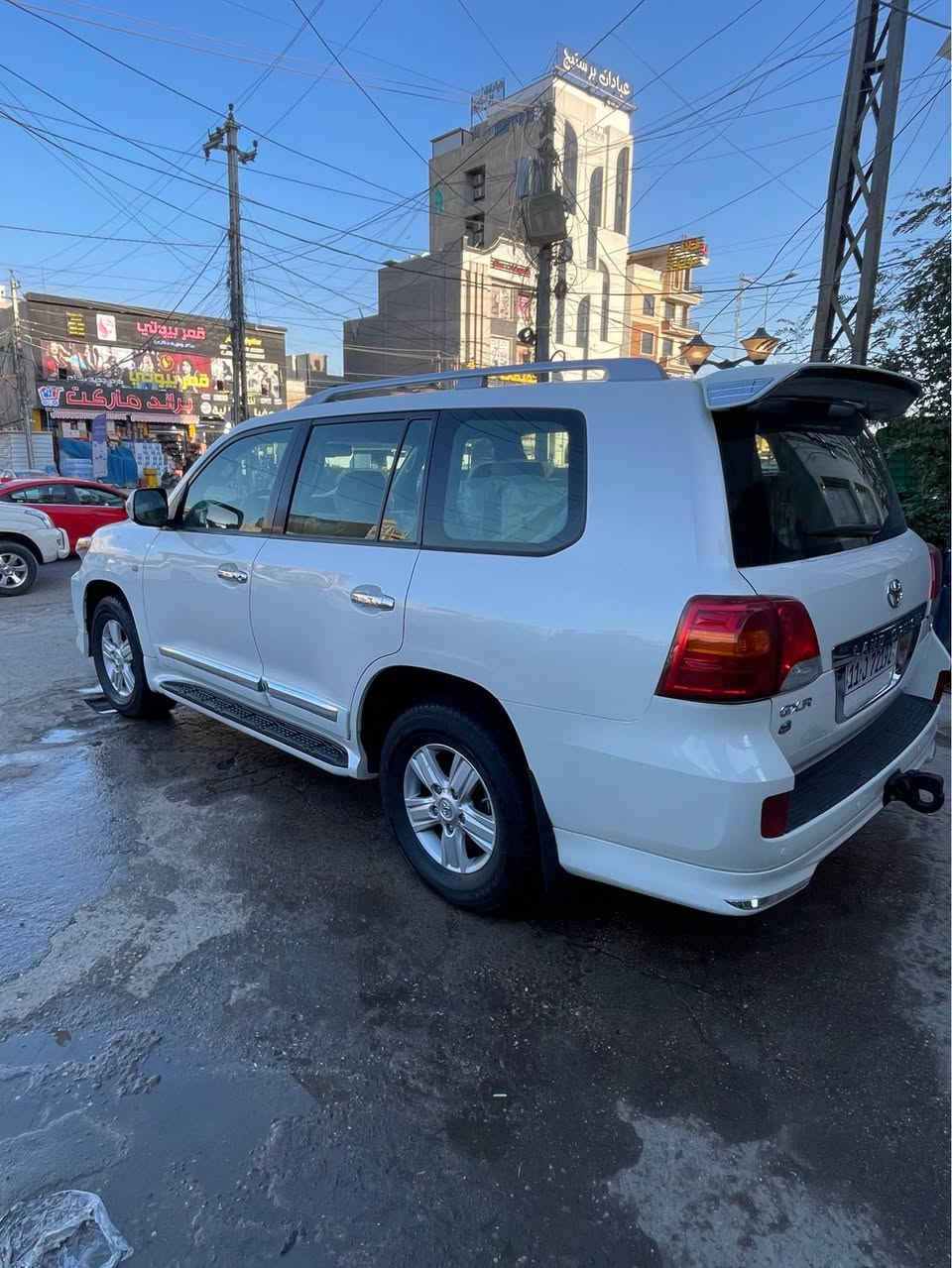 السلام عليكم للبيع لاندكروز موديل 2010 محدث 14 سيارة مكفوله من الصبغ والتبديل حتى الدعاميات البلاديات موجودات سيارة مابيهه كل نقص جاهزة من جميع النواحي ماشيه 152 الف رايدهه ب277 قفل مكاني الدورة ابو دشير للاتصال*********** بغداد, العراق
