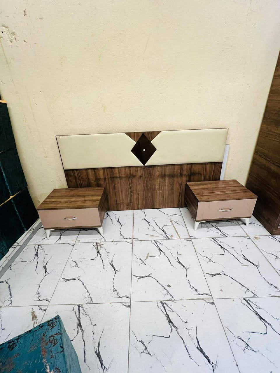 غرفة نوم مستعملة🇹🇷
 نضافة90 ٪💯
عدد القطع / 5
نضام / سلايت 💢 
سعرهة 400🔒
شد ونقل داخل بغداد مجاني🚛
يوجود توصيل محافضات
هدية 🎁 طابورية اضافية

@إشارة


**إذا كنت صاحب هذا الإعلان وتريد حذفه لأي سبب، رجاءا أرسل رسالة إلى الدعم الفني**