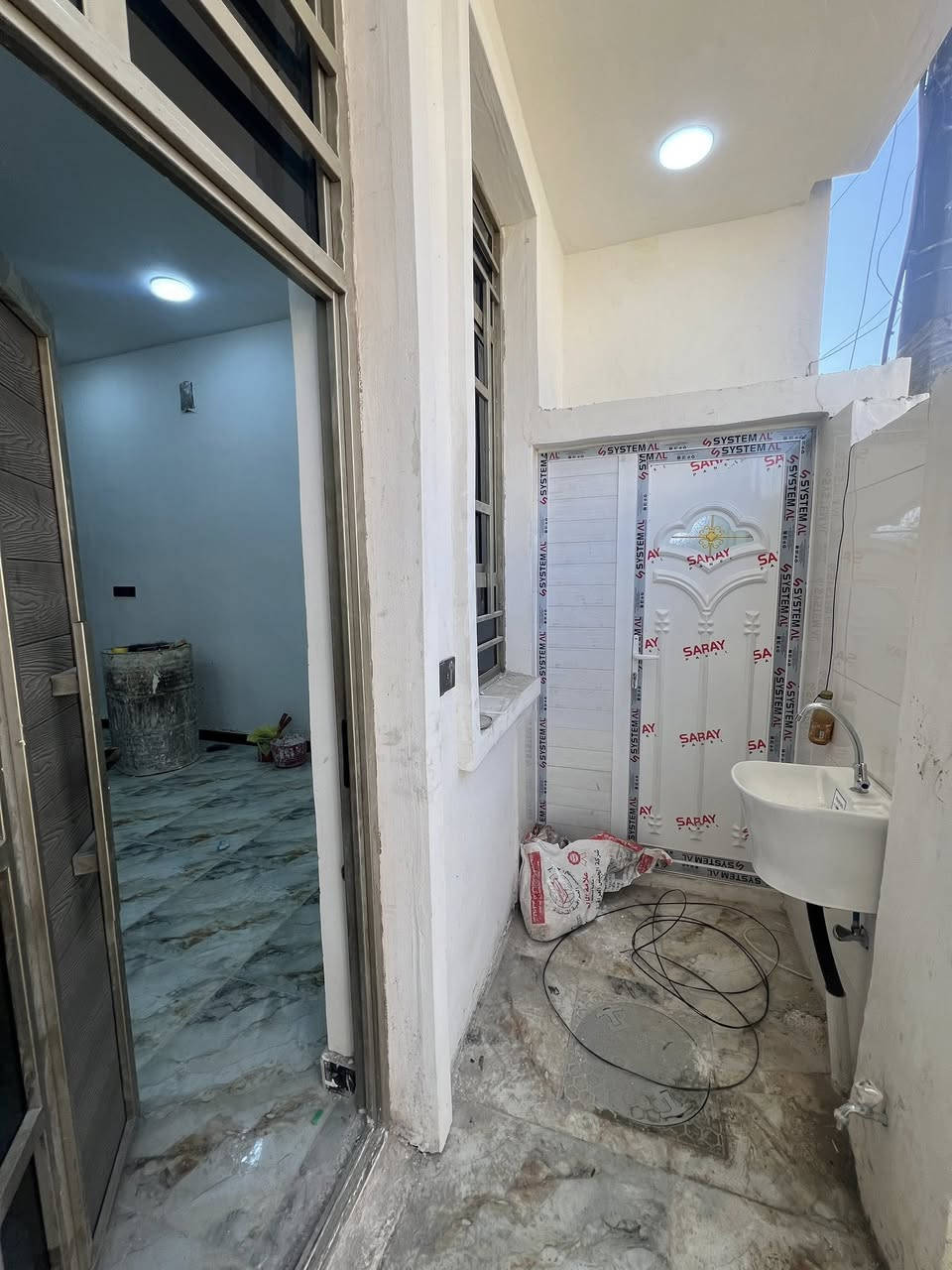 بيت بناء جديد_زيرو درجة اولى بسعر مناسب
الدار للبيع (للسكن /والاستثمار) يصلح للسكن عوائل (2)
مساحة البيت 75 م بناء حديث 26 الواجهة 5 في 15 الجدران منعزله عن جيران
📍الموقع الحرية محلة428 مقابيل شارع افران الزهراء
يتكون بيت من طابقين ونص وكل طابق معزول عن الاخر من ناحية (الكهرباء- ماء)
وكل تفاصيل موجودة مع فيديو 
للاستفسار:
***********
