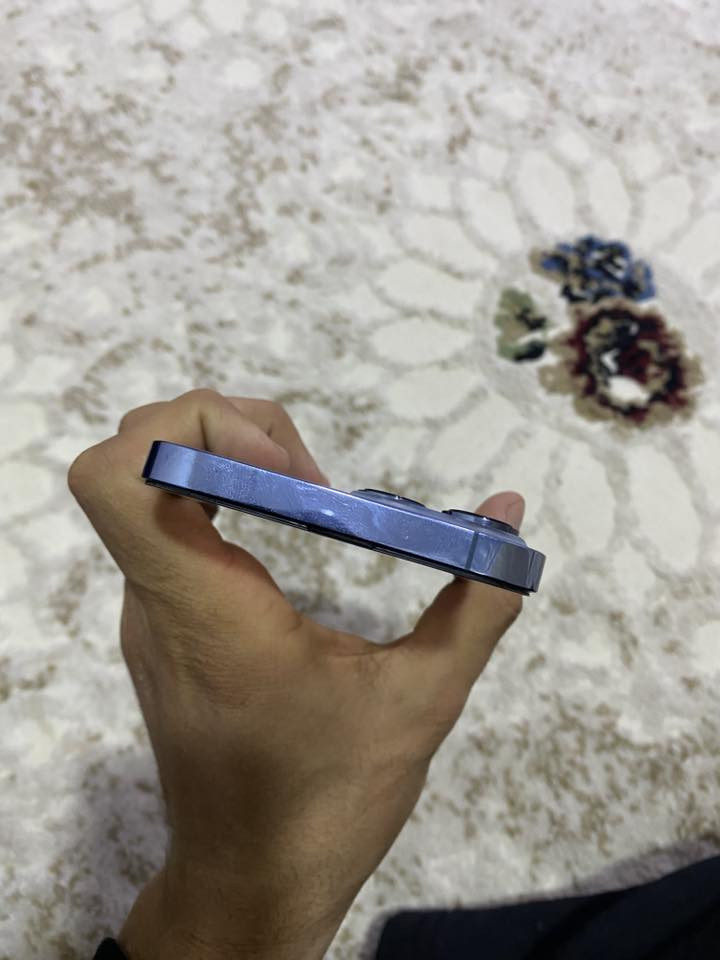 ايفون ١٣ برو ماكس جهاز نظيف مبدل فقط شاشه نوعيه زينه فيس ايدي شغال ذاكرة ١٢٨ بطارية ٨٠  جهاز نظيف كلش ماكو وياه ملحقات فقط الجهاز  السعر ٥٠٠ وبيه مجال وبيك خير وتدلل  للاتصال *********** مامتواجد عل فيس
