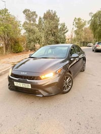 كيا فورتي وارد امريكي  موديل 2024 حادثها جاملغ خلفي مصلح وباب خلف السا...