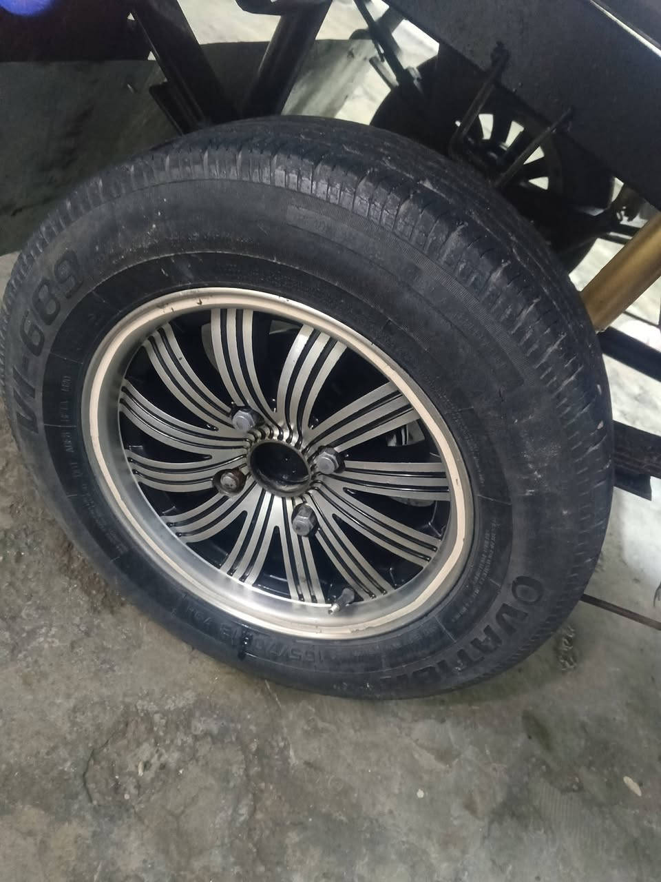 س ع شباب عندي هاي ويل كروم لبيع نضيف وجديد لبيع السعر 75 والشراي هذه رقمي *********** أو يجي خاص
