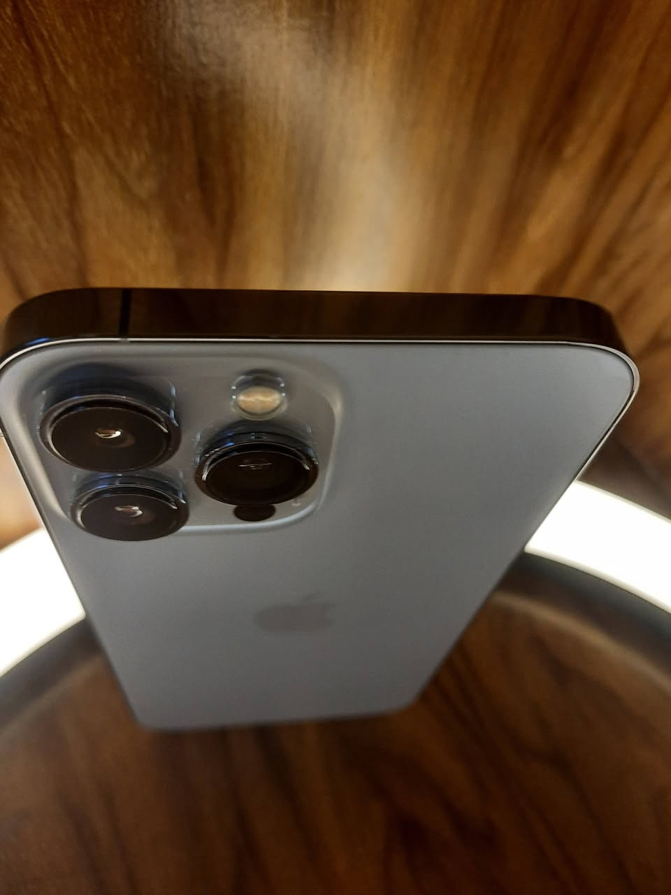 السلام عليكم 13 برو ماكس اللون بحري مميز
نموذج M الجهاز مكفول كفاله عامه مكفول حتى من الشخط وتر بروف شرط مامفتوح  الجهاز وضع شركه
ذاكرة : 256
بطارية 84%‎ بلاديه شحنها يطول يوم كامل 
نضافه الجهاز %99 كلش نضيف السعر725 وبي مجال بسيط للشراي انشالله ورجاء لاتقارنه ب المعلايات جهاز بلادي وكلشي موجود ب السوك 🏘️مكاني بغداد حي الاعلام ☎️للاتصال  *********** فقط واتساب توصيل ماعندي
