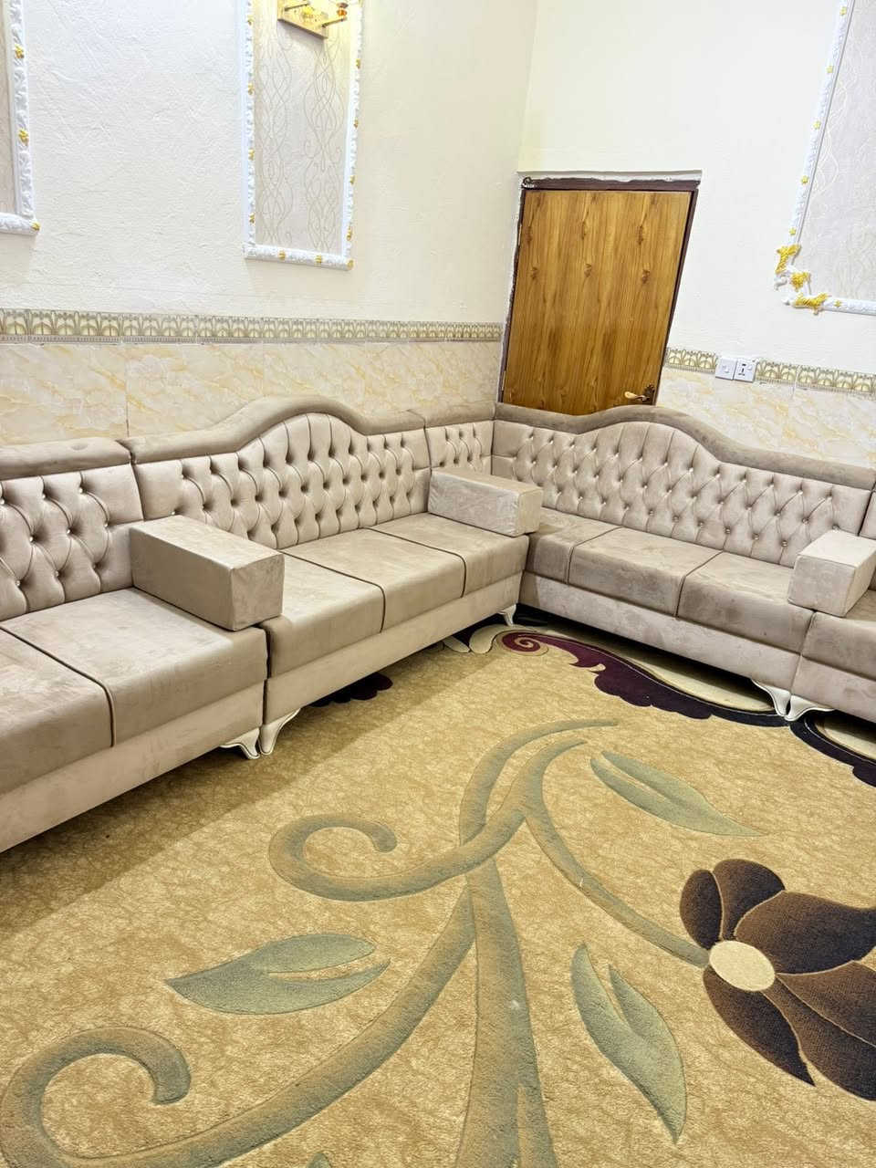 عنوان الفخامة والراحة في منزلك 🛋️
تفصيل حسب الطلب وبأعلى جودة
شغل مضمون وتجهيز أرقى التخم المودرن والكلاسيك بأجود أنواع الأقمشة والأسفنج 🧵
ضمان حقيقي وترتيب يرضيكم قبل لا يرضينا
وتوصيل لكافة المحافظات 🚚
مكاننا: [محافظة ديالى/بعقوبة/شارع الوثبة ]
تخم ستايل للتواصل والاستفسار: ( ***********
