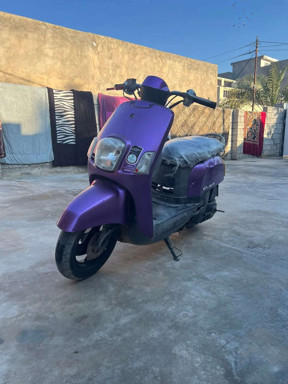 السلام عليكم دراجه بوليس كامله مكمله ماناقصها اي شي تايرات جدد مكينه نضيفه كفراتها نضيفه كهربائيات كلها شغلله مكاني ديالى بعقوبه تقاطع ساده السعر 475بيها مجال الشراي يتصل ***********
