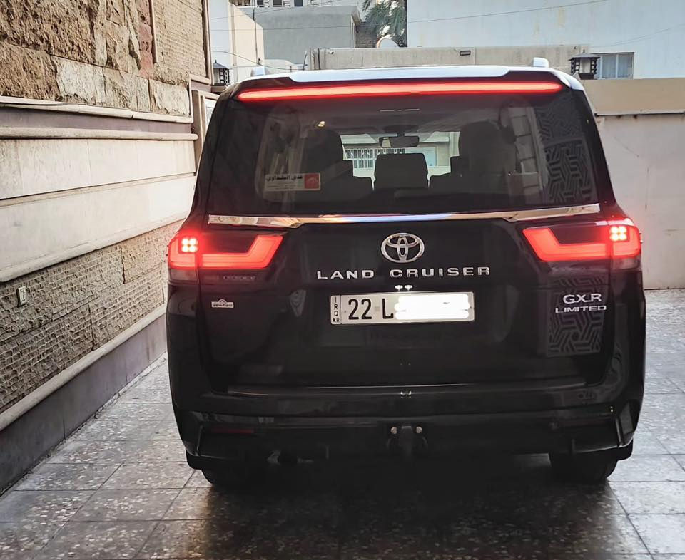 تيوتا لاندكروزر ٢٠٢٢
محدثة بلاك ادشن
مضاف اليها شباك اسود ليد
ترايش نيكل جانبي وخلفي،
دعاميات و لحية امامية وخلفية
بروجكتر 
رقم اربيل
مكينة ٤٠٠٠ تنفس طبيعي
عداد المسافات ٣٦ الف كم
مري شفط 
فور ويل درايف
نظام السرعة مع الدفع الرباعي
نظام الزحف
مقاعد جلد كهرباء تدفئة وتبريد
باب خلفي كهرباء
حساسات امامية وخلفية
كامرة خلفية
ثلاث شاشات تطبيق
هيد فون عدد ٢
سلايد 
اشاير بالمري
شحن لاسلكي
هاند بريك بصمة
سبير مانازل
ملحقات العدة كاملة
السيارة بأسمي 
مكانها بغداد اليرموك
السيارة مكفولة من اي بارد او تصليح او صبغ ماعدا تحديث الدعاميات
الاتصال *********** يوجد واتس اب
