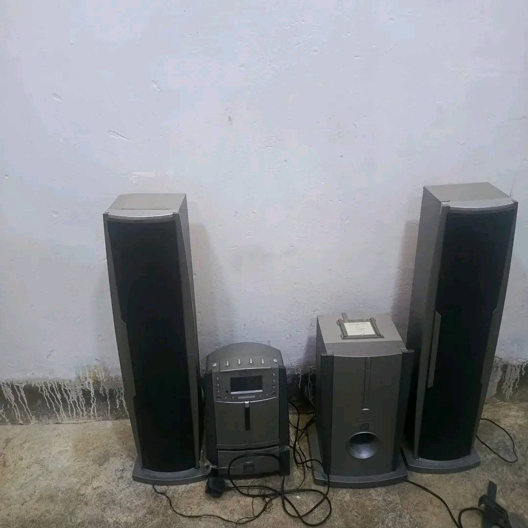 غراض 🔥للبيع🔥🔥
ثلاجة شرط الشقل بالشرط  (( السعر 85

باب 🚪🚪حوش ((  السعر 👍70

سماعات ب 35

جربارة اطفال السعر👍 30

الاسعار بيهم مجال للشراي فقط  🔥🔥

*********** ع واتساب

التواصل ع 🔥الخاص او ع واتساب
