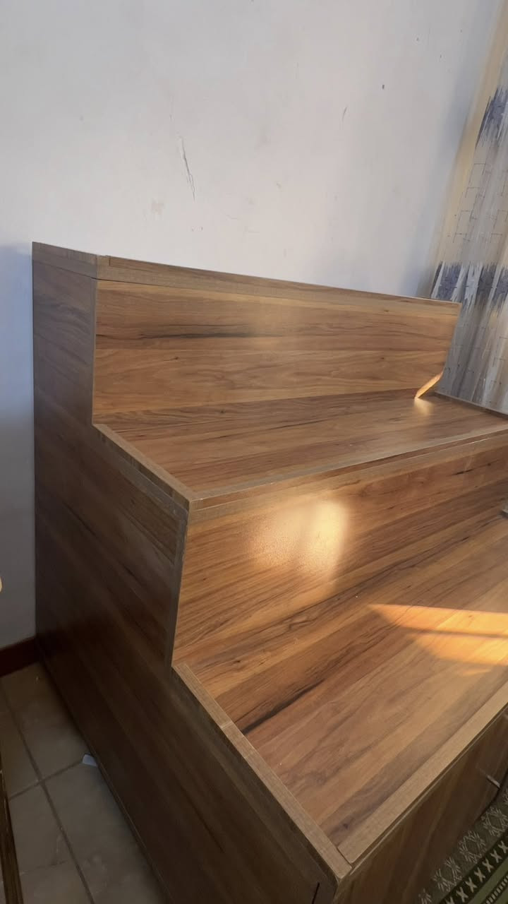 سلام عليكم للبيع مكاني بغداد المشتل متواجد على ماسنجر و هذا رقمي ***********
