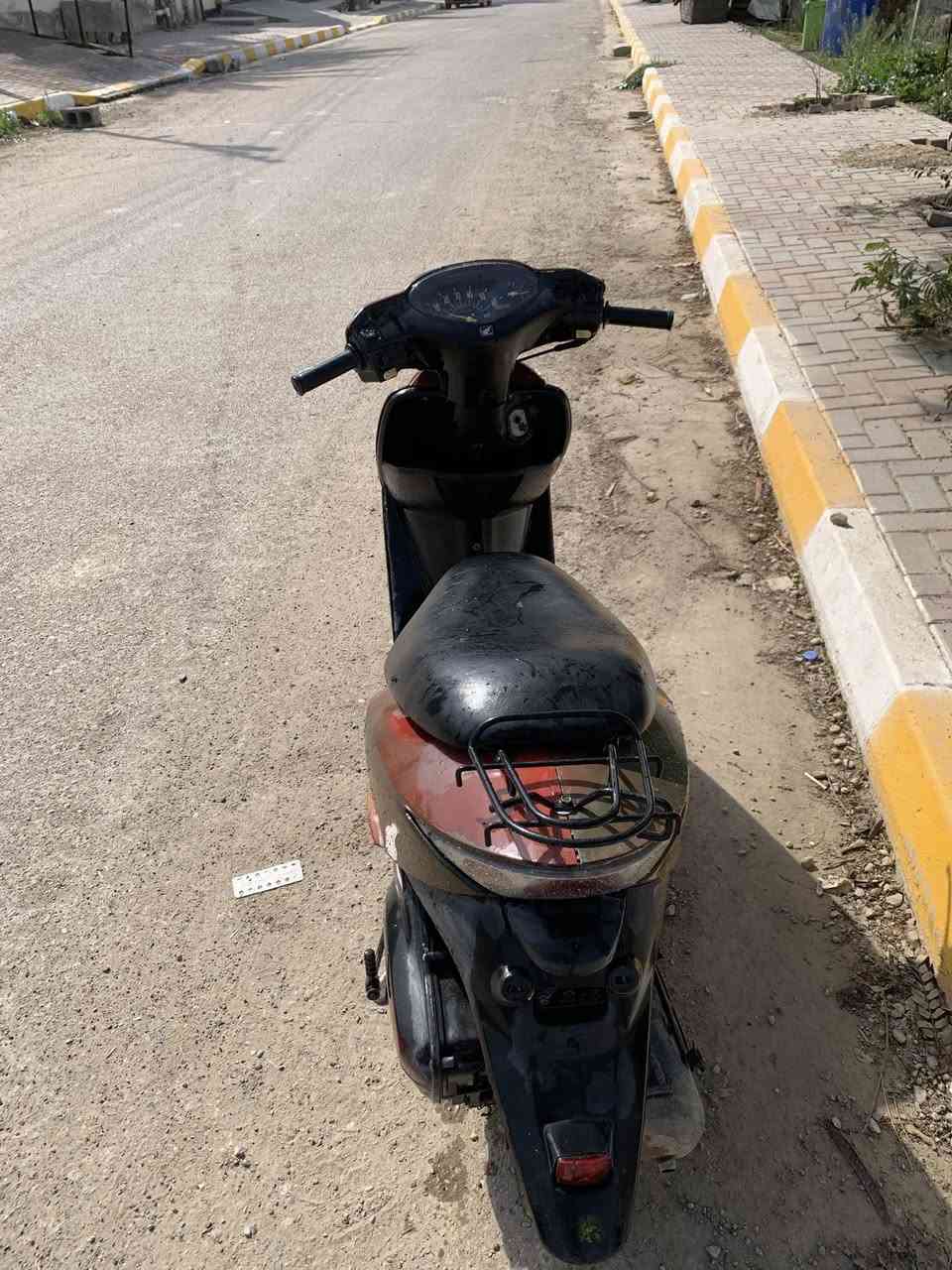 نكرة سلف كله كهربائيات كلها شغاله مجفت جديد مكاني حي السكك سعر ٢٠٠       ***********
