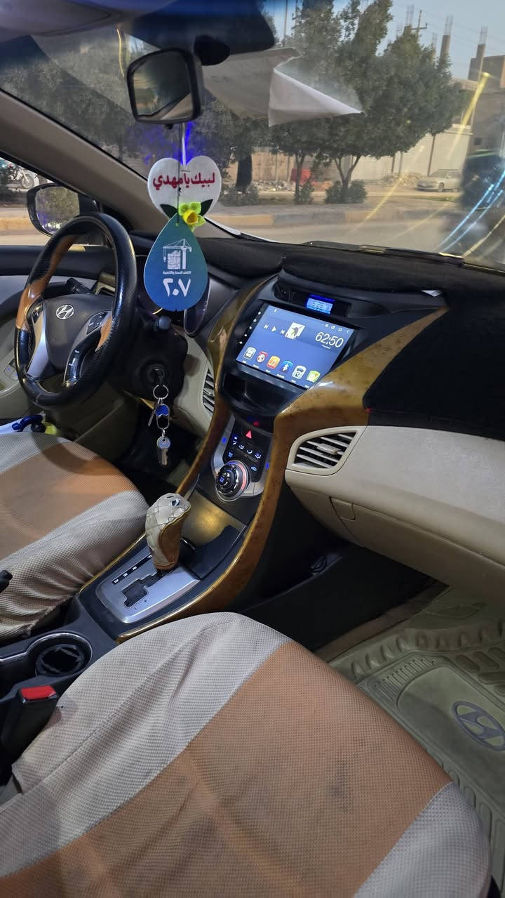 السلام عليكم النترا خليجي 2014  للبيع فول موصفات ماعده البصمه السياره مكفوله فقط قطعه ( وحده صبغ ) مكينه 1800 سياره على وضع الشركه مكان السياره كربلاء/ طويريج السعر 118$ وبيه مجال قليل تبريد ثلج *********** الاتصال 
رقم كربلاء السنويه بأاسمي
