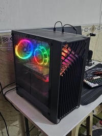 كيس المواصفات مالتة بلصور وشاشة 24/// 120هيرتز جديدة  يو بي اس 1500 وا...