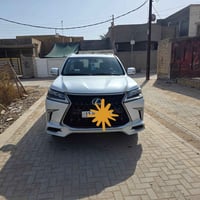 لكزز 2017 مراوس ب لاندكروز اسود (2023&2024) السياره بريم  مواصفات كامل...