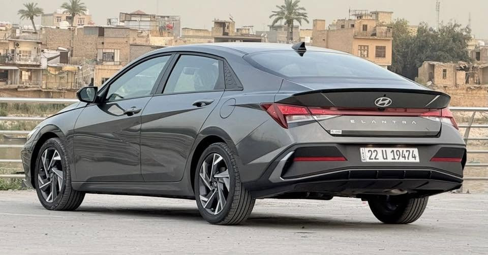 السعر 🚗🚗
162
السلام عليكم 
النترا وارد أمريكي 2025 
سياره جديده بعدها على وضع الشركه 
حادث جاملغ الأمامي فقط 
بدون أي دواخل 
ايرباك ستيرن فقط راجع بلادي 
ماشيه 4000 
مواصفات 
-رادارات جوانب امامي خلفي 
-تحديد مسار 
-شاشه إلكتروني 
-بصمه تشغيل بصمه بوب 
-تشغيل عن بعد 
-شحن تلفون 
-شاشه كبيره 
-ويل كب 
-بعض المواصفات المعروفه 
-تريد تحويل أو وكاله بأسمنه السياره 
-سياره جديده بعدها على وضع الشركه 
-
-
-
المكان بغداد الشالجيه 
رقم الهاتف 
***********
