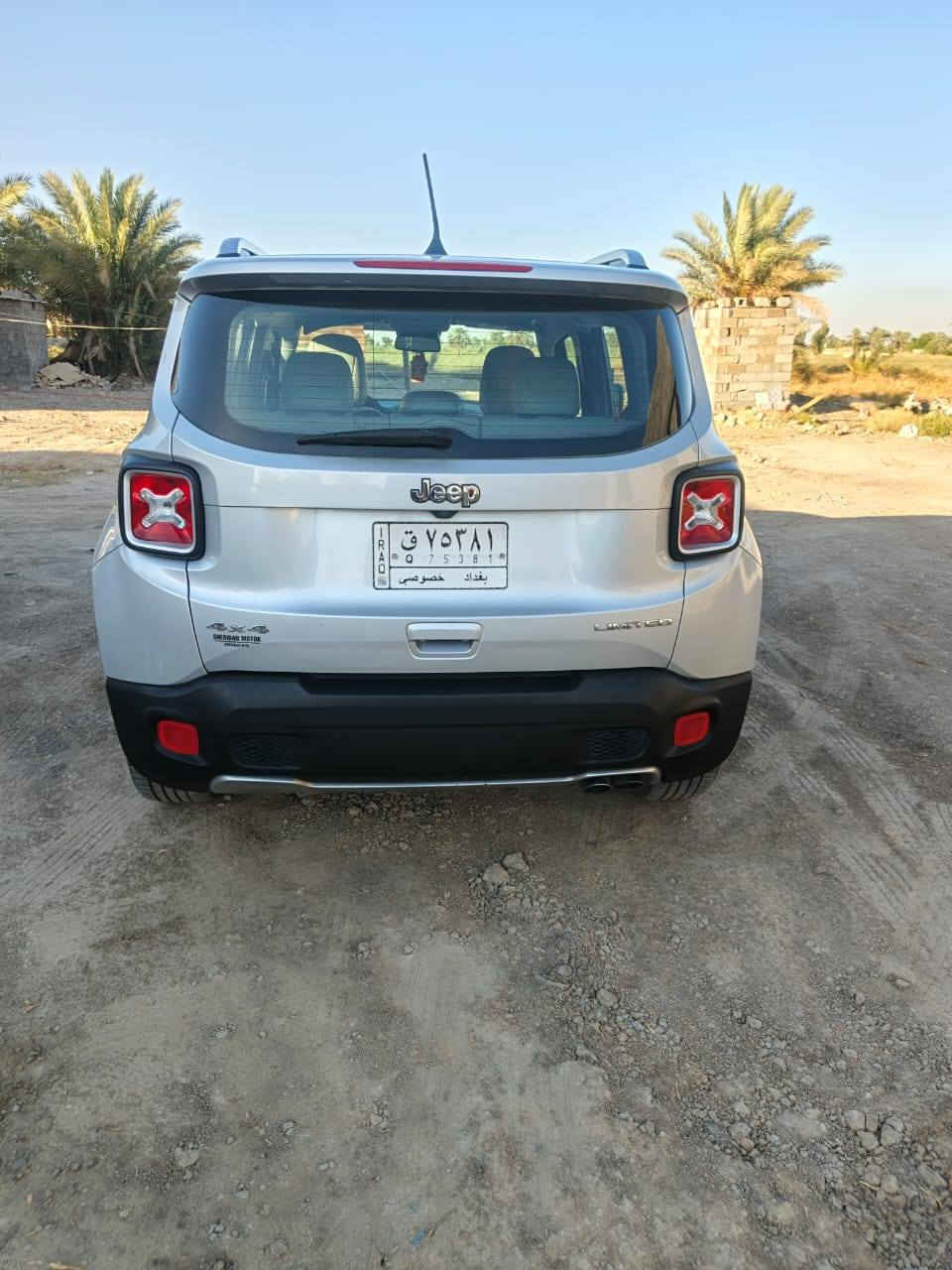 السلام عليكم  سياره للبيع  موديل 2018 وارد أمريكي  حادثه بنيد  وصور السونار موجوده السعر 130 وبيه مجال تلفون ***********
