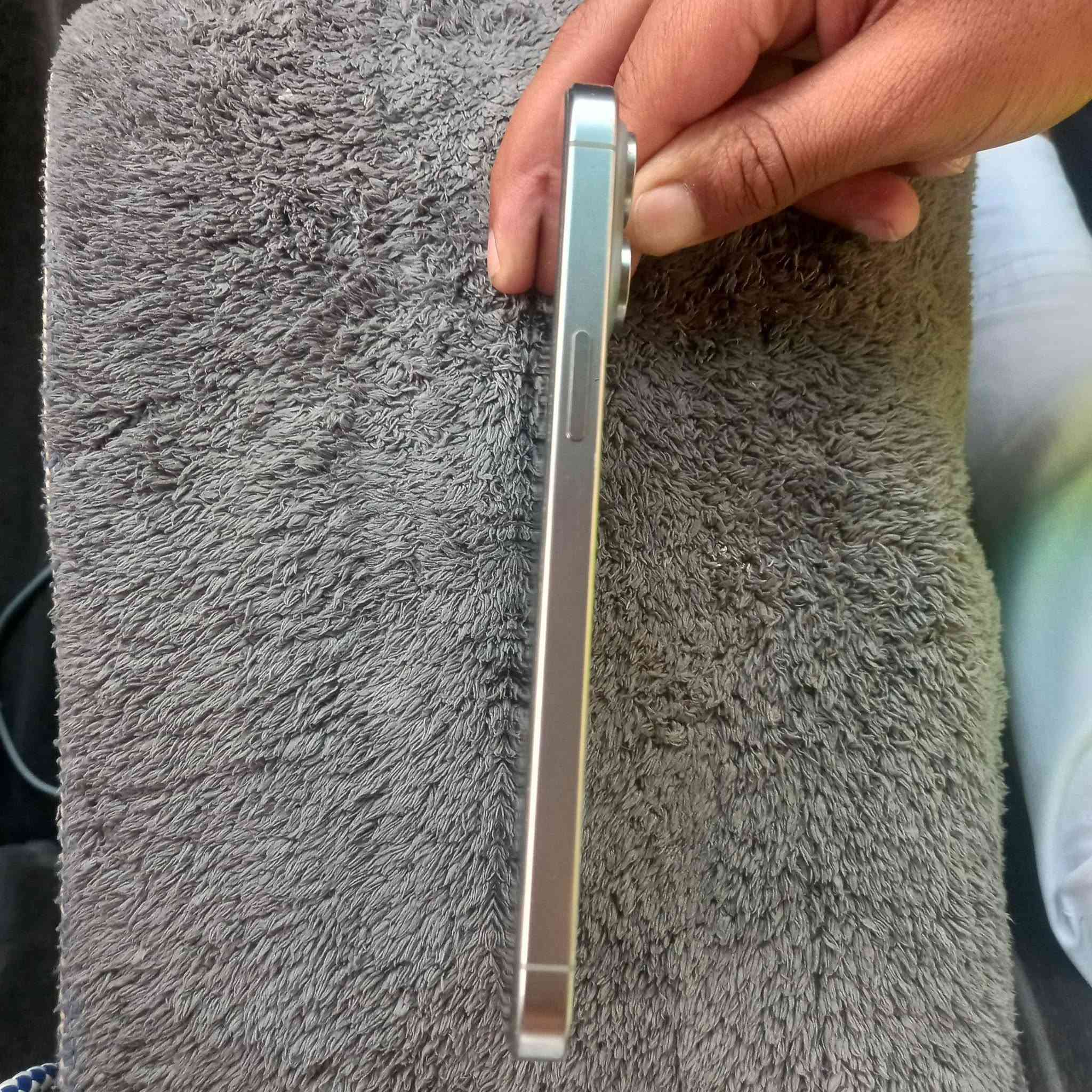 سلام عليكم
آيفون 15 برو ماكس 
J/A خط واحد 
ما مبدل بي اي قطعه 
بطاريه 85 بدون ملحقات 
سعره 950 وبي مجال 
مكاني عباسيه


**إذا كنت صاحب هذا الإعلان وتريد حذفه لأي سبب، رجاءا أرسل رسالة إلى الدعم الفني**
