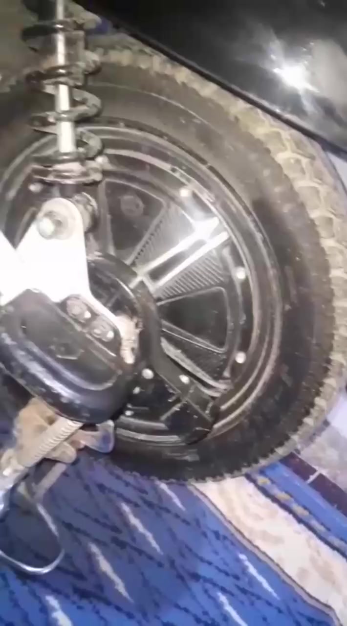 صديقنا عنده دراجة للبيع شحن .


**إذا كنت صاحب هذا الإعلان وتريد حذفه لأي سبب، رجاءا أرسل رسالة إلى الدعم الفني**