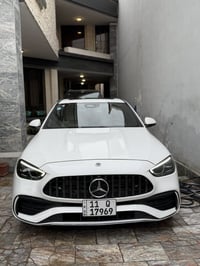 (للبيع مرسيدس c300 2023 ) وارد امريكي صور الحادث مرفقه بالمنشور بدون د...