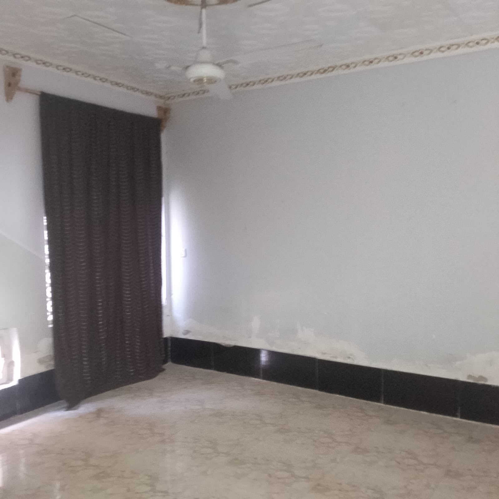 🔷تسلسل: 1137
دار للبيع في الفلوجة 
حي الجولان الثانية  قرب فلكية السكنية
طابو زراعي تحويل
المساحة: ١٥٠ م
الوجه: ٨م
بناء بلوك
يحتوي على
غرفتين نوم وصالة واستقبال ومطبخ وحمام وصحيات

🟢السعر ٤٢ مليون مع المجال 

⚠️ مكتب دجلة الهندسي للعقار حي الجولان قرب صناعة الجولان للسيارات مجاور سوبر ماركت الهلال
للاستفسار الاتصال
‏‭ *********** 
***********
