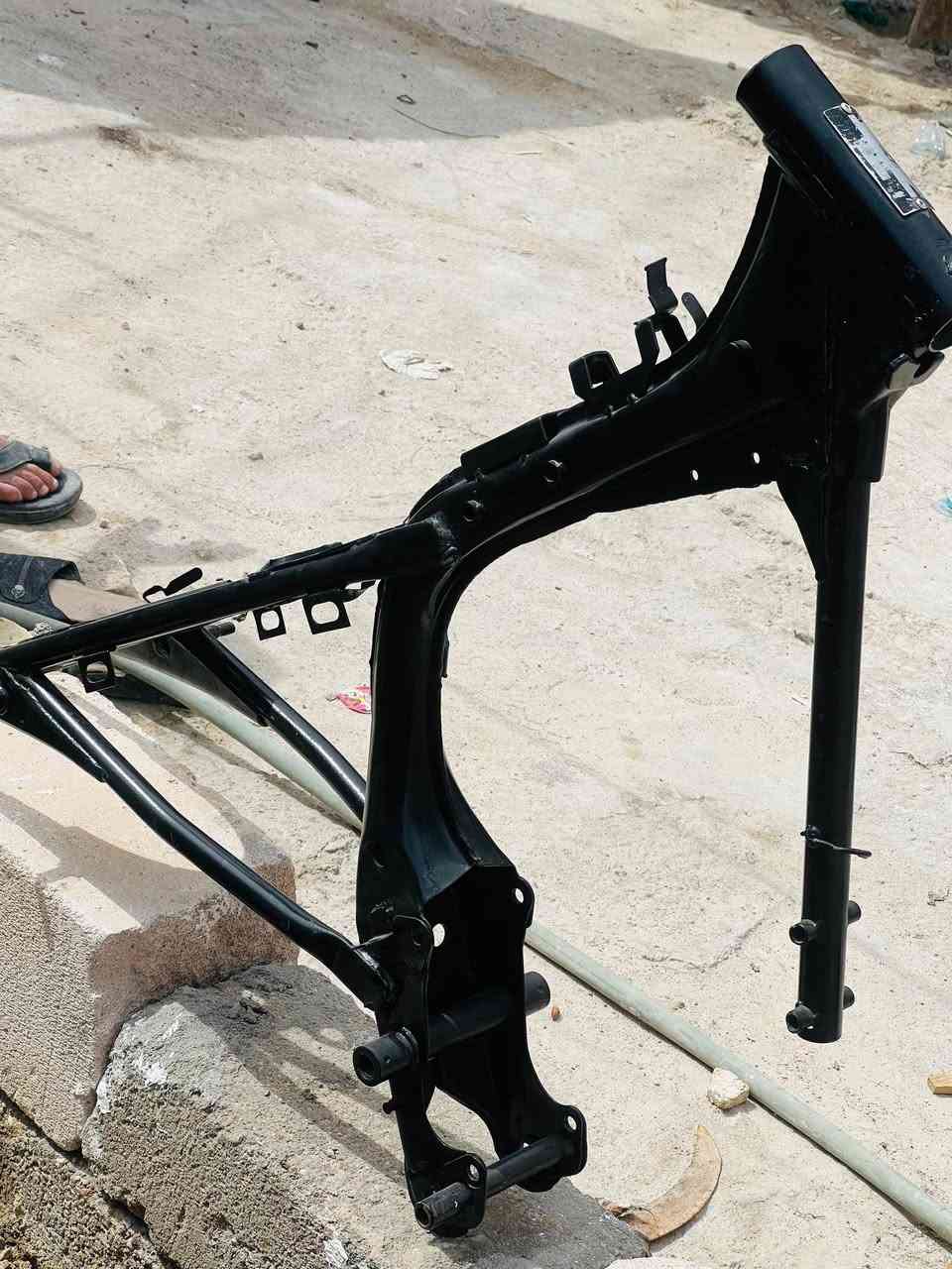 سلام عليكم شاصي 2015 اوراق شرط الترقيم 275 وبيه مجال قليل حك الجيه *********** وتساب
