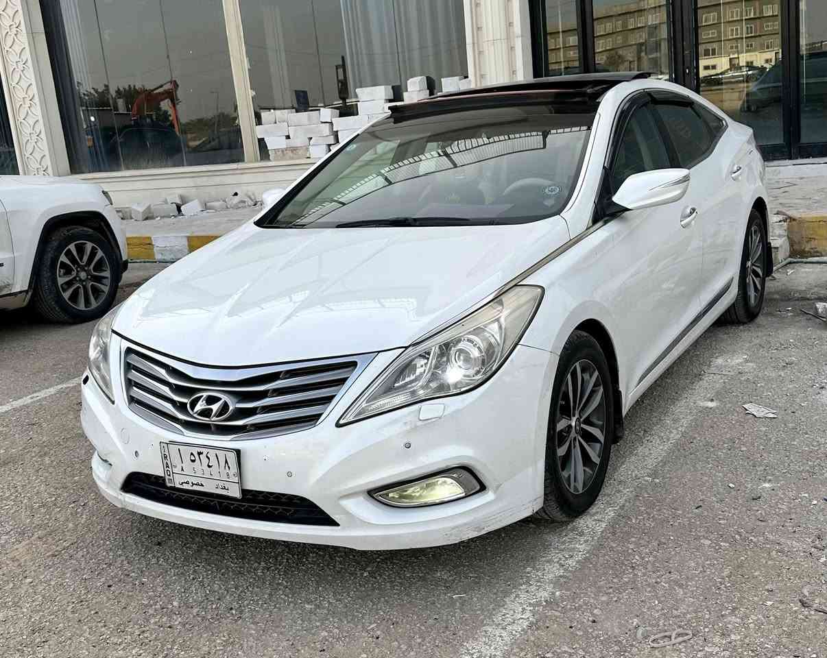 يالله السلام عليكم
للبيع. أزيرا. 2012 خليجي خـلـيـجـي فول مواصفات ViP
سياره بيها جاملغ مبدل اصلي ونص باب صبغ باقي مكفول 
ماشية 170km مكينة 6 سلندر
- مواصفات السيارة ViP فول 1/1
- بصمة تشغيل
- بصمة ابواب
- بصمة جنطة
- بنوراما طكتين
- داخل بيجي
- كشنات جلد
- كشنات كهربائية
- كشنات تدليك
- حساسات خلفية
- تبريد خلفي
- كشنات تدفئة
- بردة خلفية كهربائية
- اوتو هولد
- اشاير بل مري
- مري شفط
- داخل صاج اسود
- سماعات انڤنتي
- مانع انزلاق
- مثبت سرعة
- تحكم استيرن
- انارة داخلية ليزرية
- انارة بل دشبول
- شاشة
 - كامرة خلفية
- انارة بل ابواب
- لد امامي
- لد خلفي
- زينون
- ستيرن كهربائي ( متحرك )
- محرك 6 سلندر (  )
- كير ( ما مفتوح )
- دبل اكزوز خلفي
- ويل اكرون 19
- اوكس + USB
- تخم تاير
- وباقي المواصفات
اخوان سياره نضيفه وحلوه 
السعر 116 بيها مجال قليل 
‭***********
مكاني النجف الأشرف
