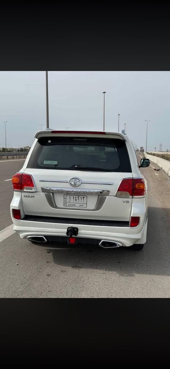 لاندكروزر ٢٠١٠ سعودي اصل مكفول 
***********
