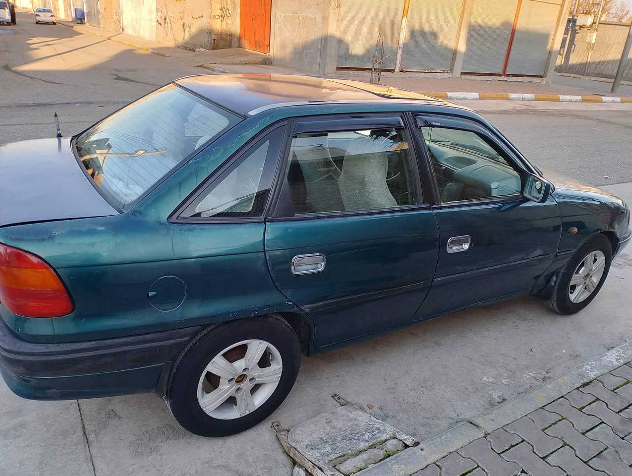 ئۆپڵ ئەسترا مۆدێل 94 ئاڕم پلاستیکی سلێمانی مەکینە 16 پاوەر دەبڵ ئێرباک سڵایت دەعمولێدراوی نیە ڕزیوی نیە چوارتایەیی تازەیە گێڕو مەکینەو تەقەوڕەقەی بەشەرت...سعر 28 گەڵا...***********
***********
