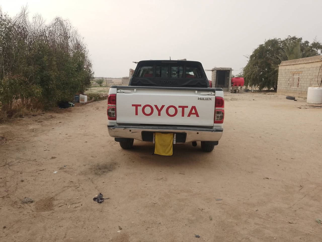 اسلام عليكم 
هايلوكس 2014 كير عادي كير وكسن ومكينه  مكفولات كهربائيات جديده تخم تاير جديد دوشمه جديده  مكفوله  من الصبغ ماعده 3باردات مداور ثاني يوم شاصي 19 رقم بابل  تدفئه وتبريد ثلج اسعر 205 وبيه مجال
رقم ***********.
بيه واتساب.
