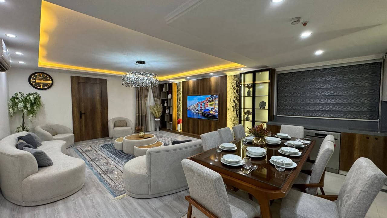 🏙️ شقة مفروشة 1+4 لبيع و للإيجار – مشروع واو تاور – Wow towers

📏 المساحة: 200 م²

مرافق وخدمات المبنى:
 • كافيه للاسترخاء
 • نادي رياضي مجهز
 • موقف سيارات خاص
 • مسبح
 • كهرباء ٢٤/٧
 • حراسة وخدمات ٢٤/٧
 • سوبرماركت

💰 الإيجار الشهري:1250 دولار أمريكي
💰سعر للبيع: 130,000 دولار أمریکي
📅 الشقة متاحة للسكن فوراً

📞 للتواصل وحجز موعد للمعاينة:
0750 614 0505 أربيل, العراق
