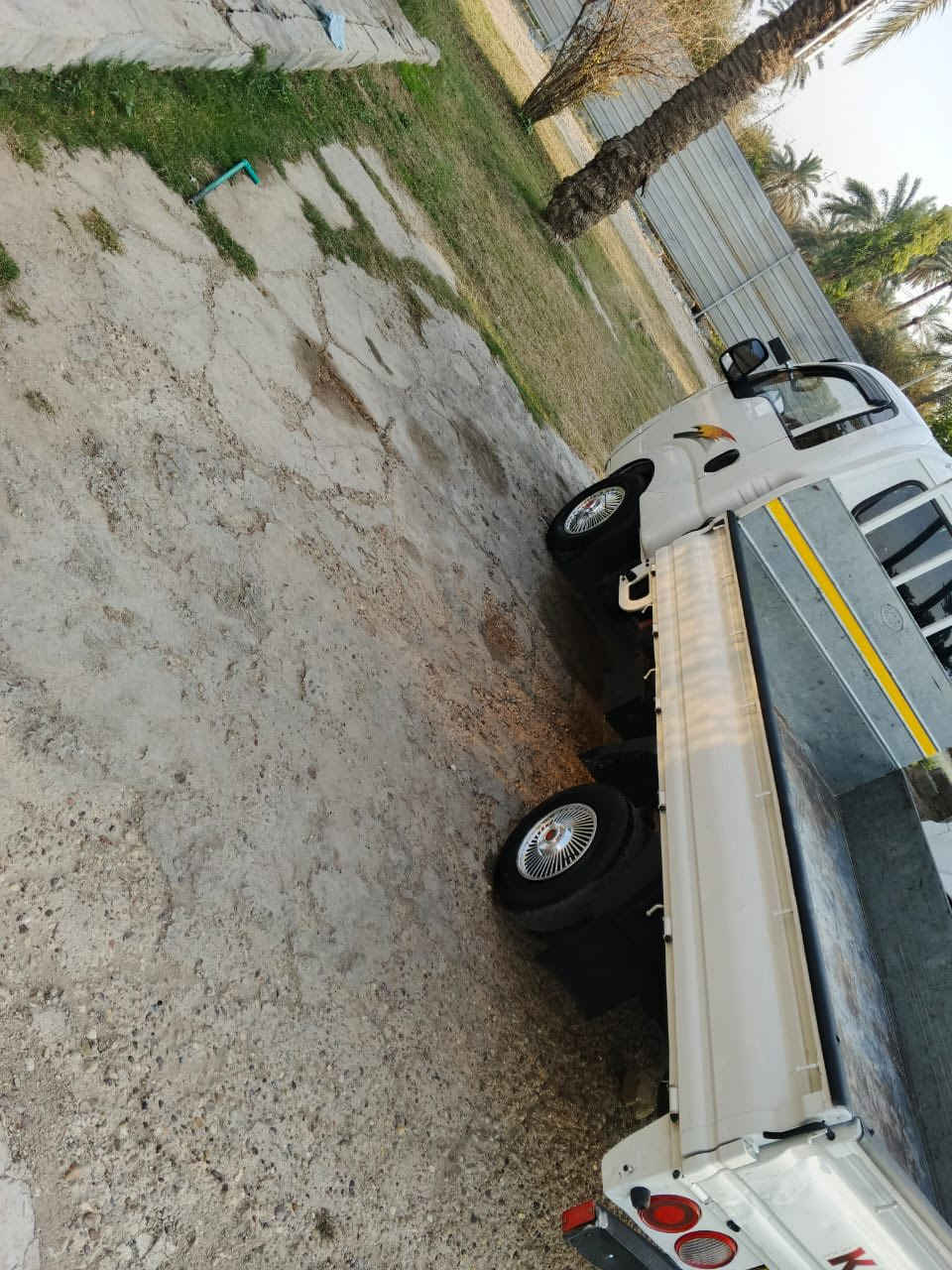 للبيع كيا عموشة  موديل. 12 رقم بغداد انكليزي باقي بس استلام لوحة سنوية انكليزي محرك خيط بخار بصيط كير متعهد اكسن متعهد شاصي متعهد رقم شاصي شعار بسنوية وبلشاصي وبلقمارة تخم تاير كهربائيات جديدة دوشمة نضيفة  سيارة جاهزة من كلشي سعر  97.  بية مجال قليل حك اجية مكان سيارة يوسفية الاثير بية وات ساب ***********
***********
