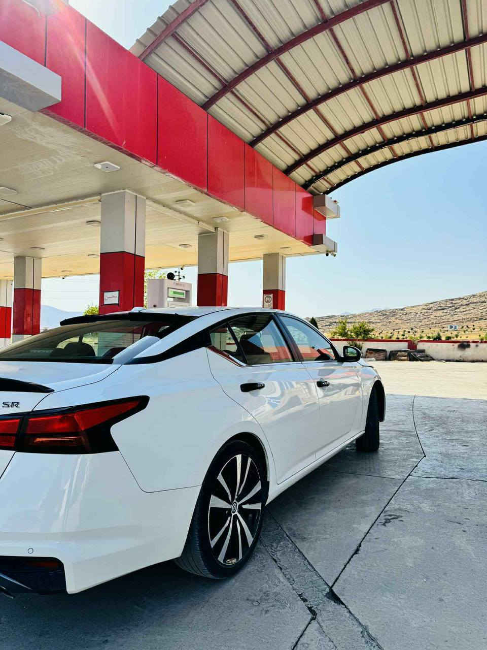 ئەڵتیما سپپی بەفری مۆدێل 2022
رەقەم هەولێر مواسەفات SR
چەمەلەخی لای سەیاقی سبوخە بێ ناو گرتن
چەمەلخی دوای لەگەڵ دەرگایەكی كلێری ێەمریكایە
سعر 168
*********** أربيل, العراق
