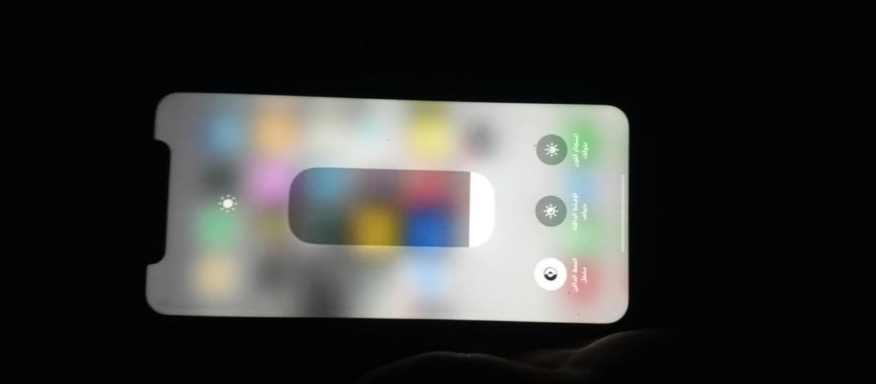 سلام عليج آيفون xr للبيع اخو جديد كلشي نضيف برغي ما مفتوح بي يوصلك جهاز الباب البيت اتفتحه وتفحصه إذا بي شي يرجع عليه كلشي بلادي ما داخل صيانه بطاريته 77 سعر 150 رجائاً المو شراي لا يدخل ولا يعلق لان مو حلوه من ارزلك كبال العالم رقم تواصل *********** وتساب فقط أو خاص💕
