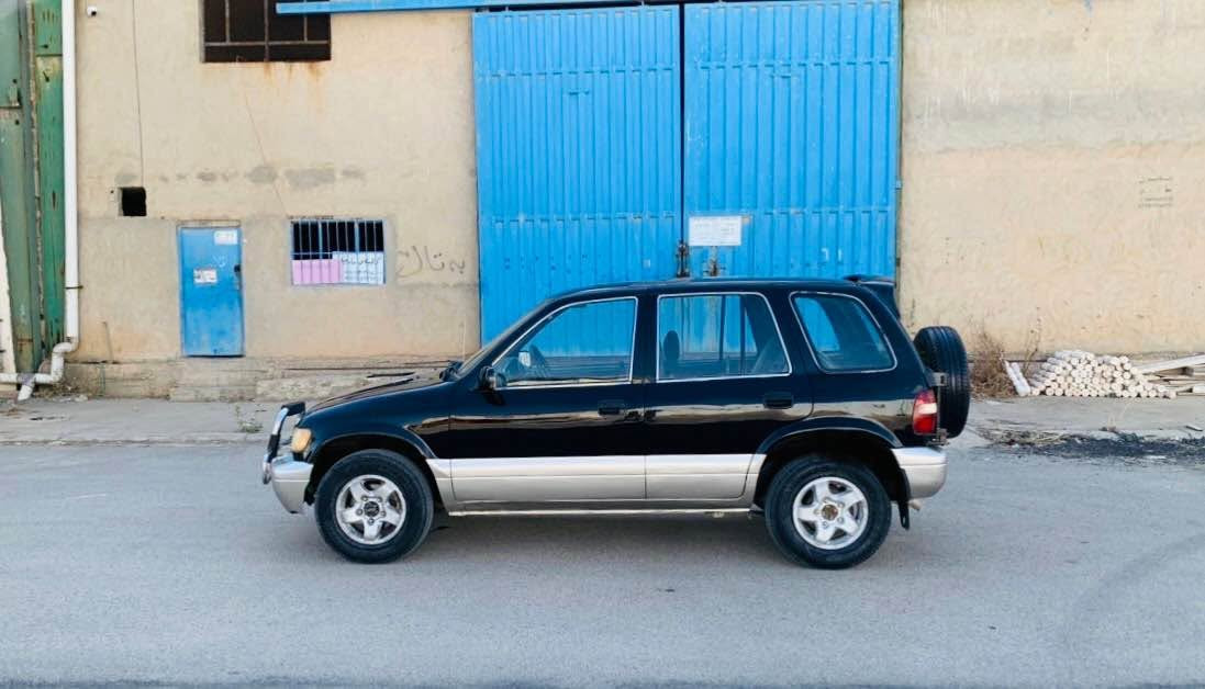 *********** موديل 2000 ئارم بلاستيك سليماني بةشةرتي ئارم ئةوةليات براوة نةبيت كيرئوتوماتيك مكينة ٨ بخ كيرومكينة بةشةرت بيشو دواي توندو تولة كارةباي هةمو ئيش ئةكات تايةي تازةية دةعمو ليدراوي هيج نية جام كارةبا قفل مركزي صقف صلايط سيارةيةكي زور ريكوبيكة سعر ٣٩ كةلا لة سليمانيم *********** السليمانية, العراق
