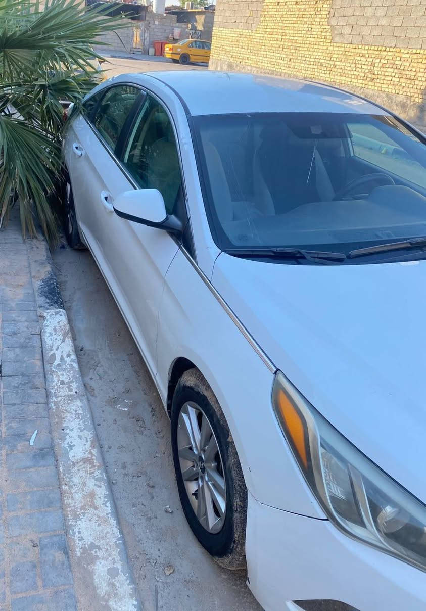 للبيع هونداي سوناتا مديل 2017 لون أبيض وارد امريكي حادثه جاملغ امامي رقم دهوك دولي الجديد سياره جاهزه تبريد حداديه السعر 115 ورقه وبيه مجال بسيط الشراي يتصل مكانه البصره *********** .
