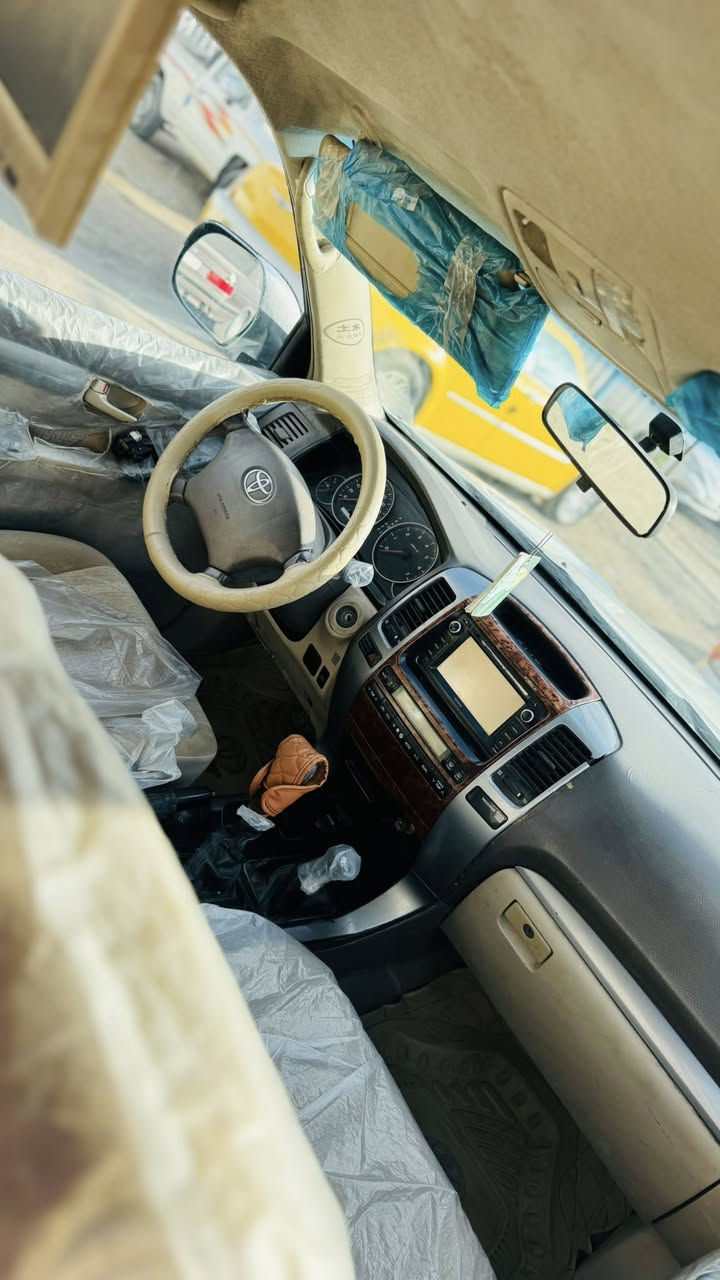 سلام عليكم ورحمة سياره نوع برادو موديل  سياره بيه باب السايق صبغ والباقي كفاله
2007

7راكب 

4سلندر 

محرك كير حداديه جاهزه ما ناقصه شي  سياره شاشه حساسات اماميه خلفيه  تبريد تدفه سياره جاهزه ما ناقصه شي 

سعر سياره 130 وبيه مجال قليل. 

الستفسار اكثر انتصل 

�ً***********
