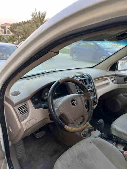 السلام عليكم كيا سبورتج ٢٠١٠ للبيع والمراوس حسب القناعه السياره جاهزه على أخر حبايه مكينه ٦سلندر ٢٧٠٠ فورويل تخم تاير تبريد حداديه مكينه كير داخل بيجي السياره كلش حلوه السعر ٤٥ وبيها مجال بسيط  كصه جنطه 
للأستفسار ***********
