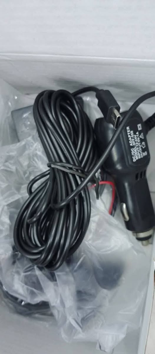 📸 كاميرات داش كام ثلاثية
أمامية + داخلية + خلفية
دقة تصوير Full HD
خاصية تسجيل الصوت
💾 ذاكرة داخلية 64GB
تسجيل مستمر لمدة شهر مع حذف تلقائي
🔌 سلك طويل 6 أمتار
يربط على جداحة السيارة + الهاتف
🎁 ملحقاتها كاملة


**إذا كنت صاحب هذا الإعلان وتريد حذفه لأي سبب، رجاءا أرسل رسالة إلى الدعم الفني**