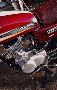 عندي هاي الدراجه سونيك للبيع 22 محرك ما مفتوح وصبانه ما مضروب عليه بال...