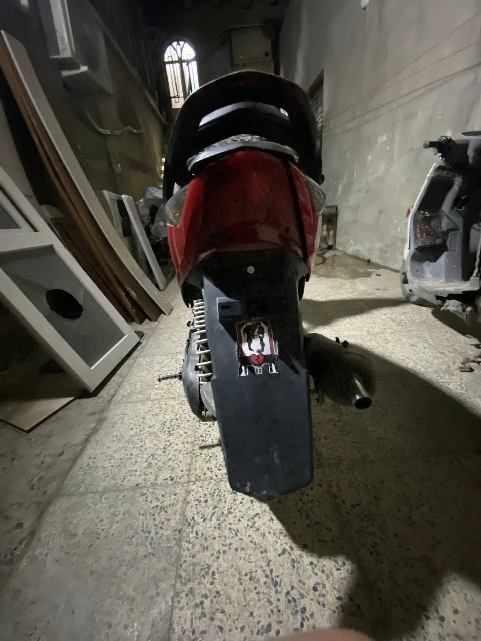 ثعلب للبيع 140سرعه  نضيفه كله شغاله كهربائيات شغاله جنت تاركه نقصه باتري باتريه منتهي ويحتاجله بانز كلج زنونات قويه صالنصه رياضي مكاني شارع فلسطين السعر 400 رقمي ***********
