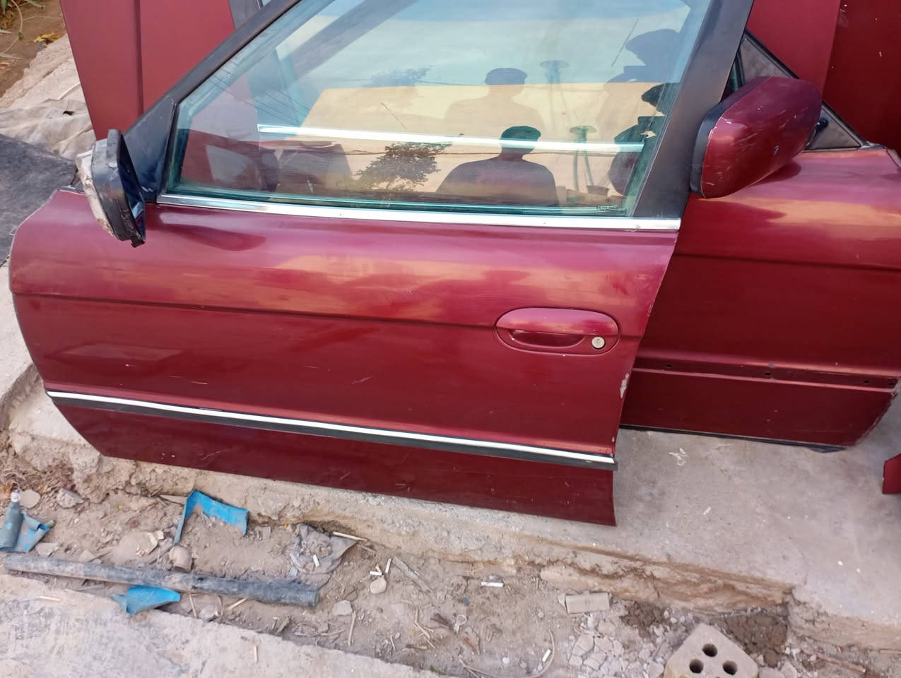 سلام عليكم ورحمه الله وبركاته اخواني عندي غراض مال كاسحه 740i انصاف مابهن صبغ لون مميز نوروني هنا وبطاينهن وضفاير ماتهن يعني جيب وشد  العنوان بغداد جسر ديالى العريفيه /***********/متواجد ماتساب
